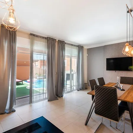 N6 Vila Los Cristianos (Tenerife)